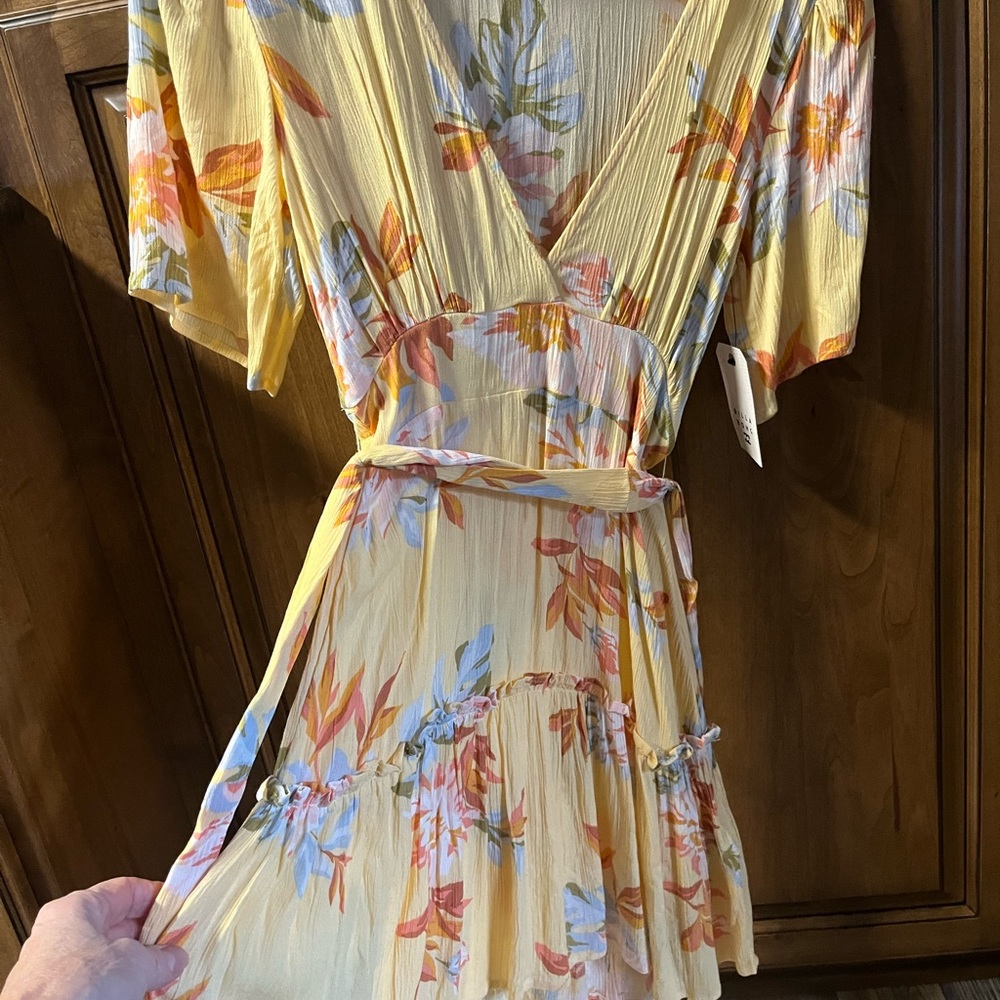 Billabong dress xs NWT! - Picture 2 of 7